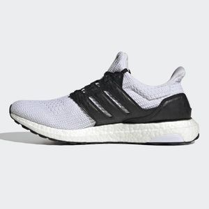 Adidas Ultraboost DNA Crocodile Shoes Size 8 women